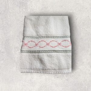 Cross Stitch Embroidered Hand Stitched Bath Towel W/Pink Bows Pat Waters Patter